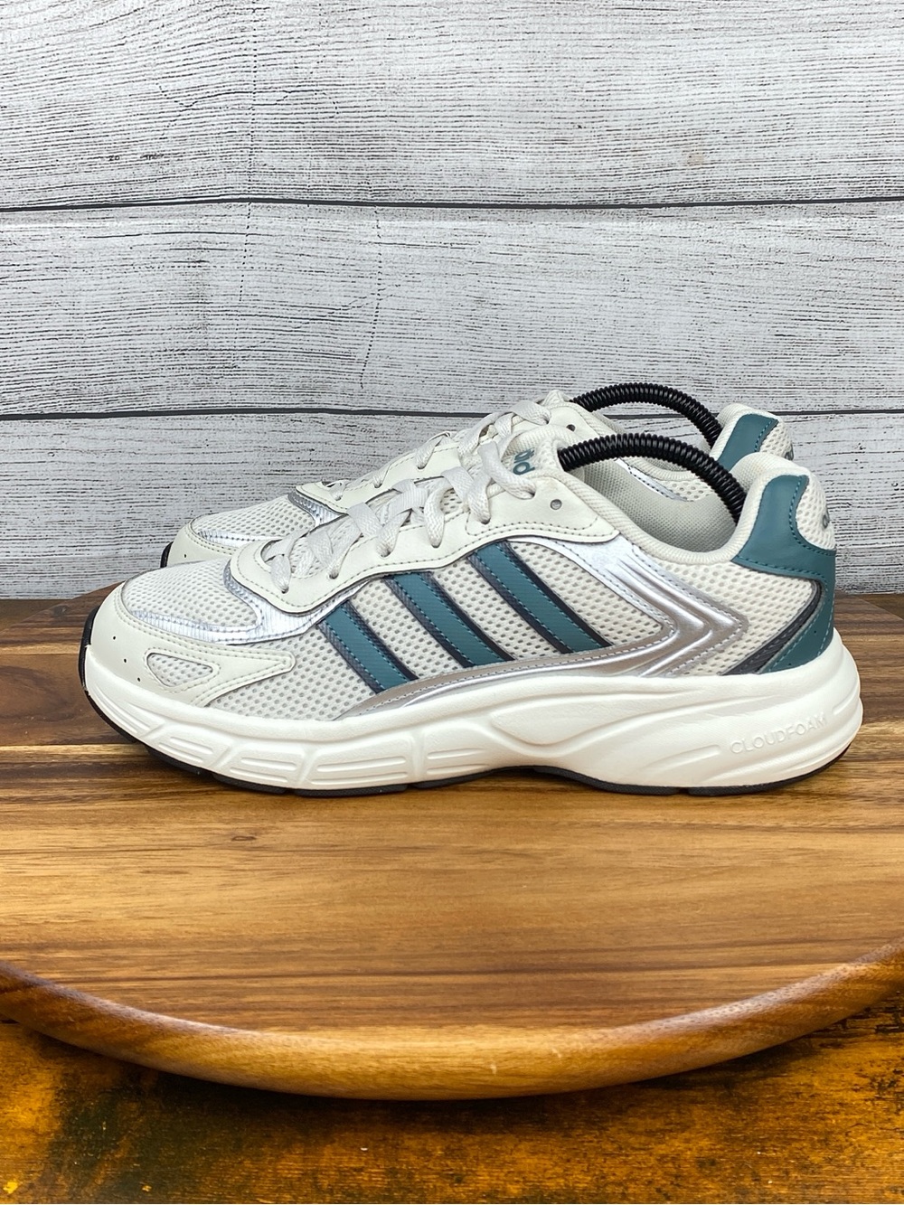 adidas Eclyptix 2000 Retro Inspired Sneaker Teal Off White JR6132 Men’s Size 8.5